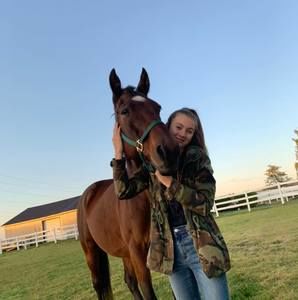 Meet your Posher, Crystal